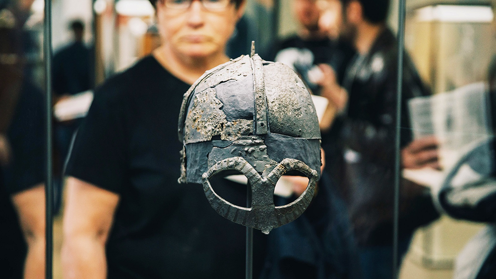Viking helmet 