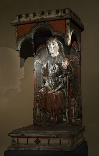 Sculpture ,Religious item ,Wood ,Art ,Artifact.