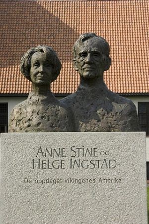 De oppdaget vikingenes Amerika. Statue utenfor Vikingskipshuset på Bygdøy.