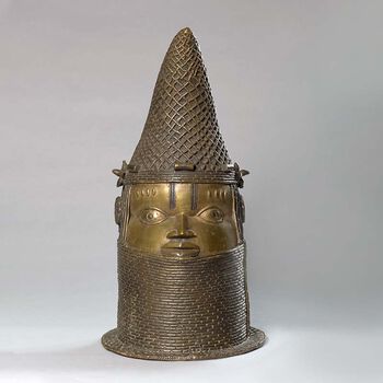 Beninbronse fra kongedømmet Benin, i dagens Nigeria. Innkommet i 1919. UEM26975.