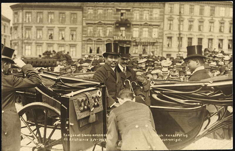 Historisk bilde av Thailands konge og Norges konge i Oslo.