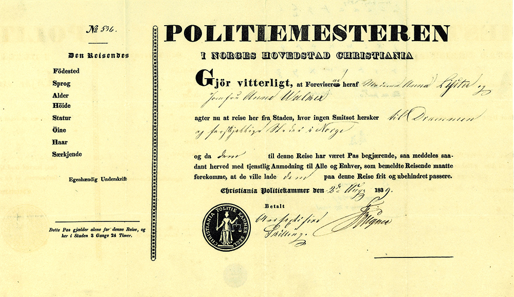 Bildet kan inneholde: signatur, font, håndskrift, parallell, sirkel.