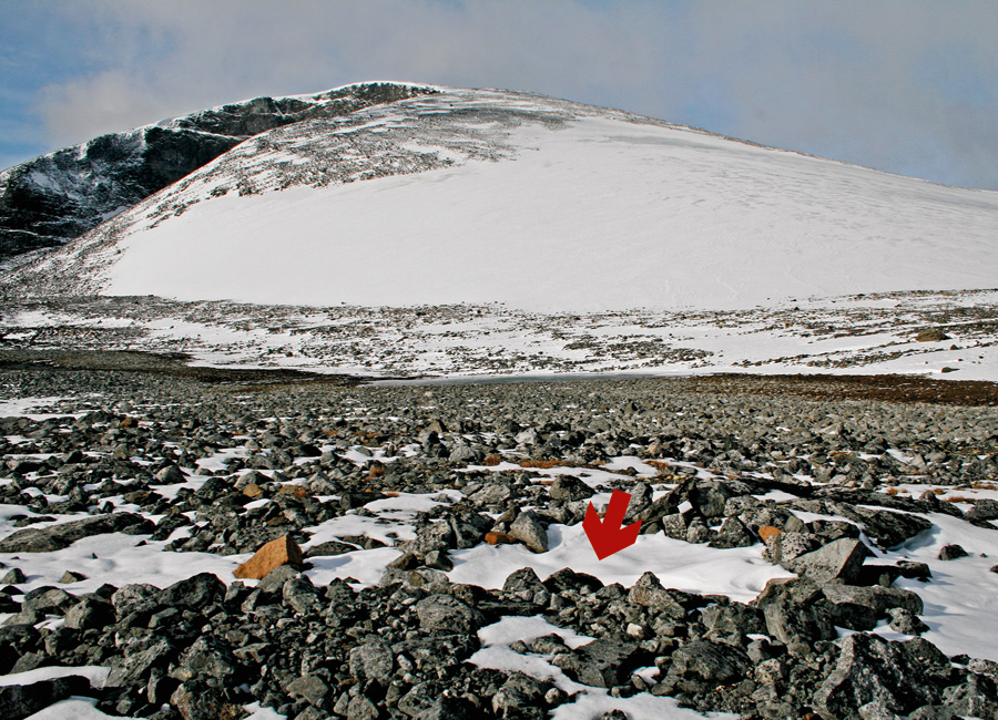 Bildet kan inneholde: himmel, sky, snø, økoregion, fjell.