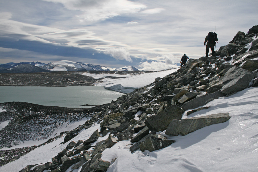 Bildet kan inneholde: sky, himmel, fjell, snø, skråningen.