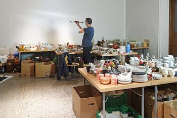 bord ,møbler ,servise ,interiørdesign ,skrivebord.